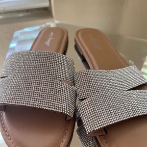 Summer sandals with sparkly